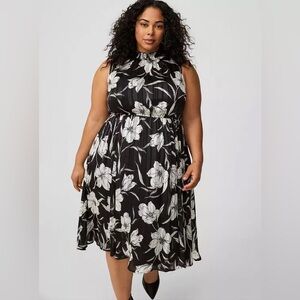 torrid Black Floral High-Neck Midi Dress